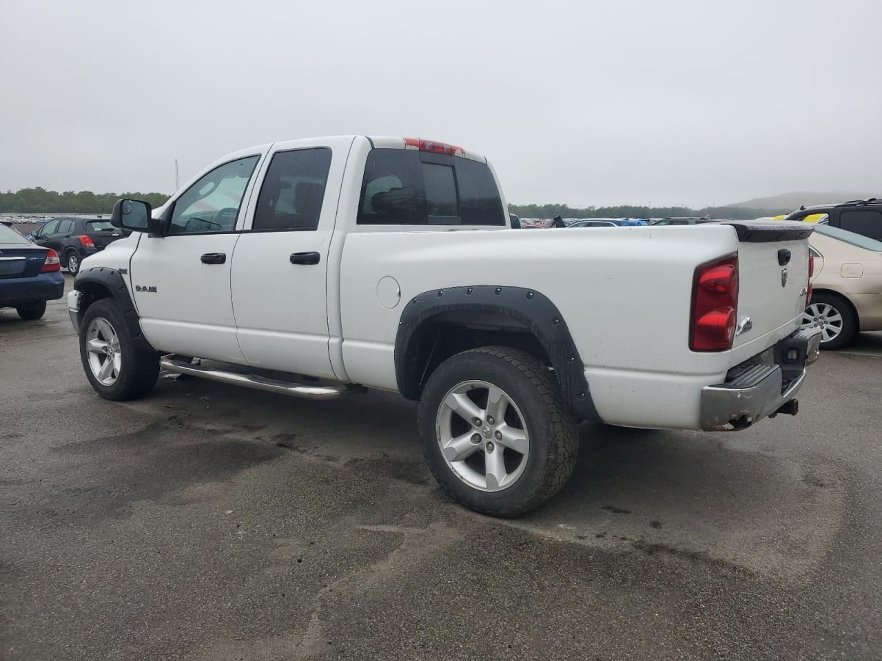 2008 Dodge Ram 1500 St - Фото 2