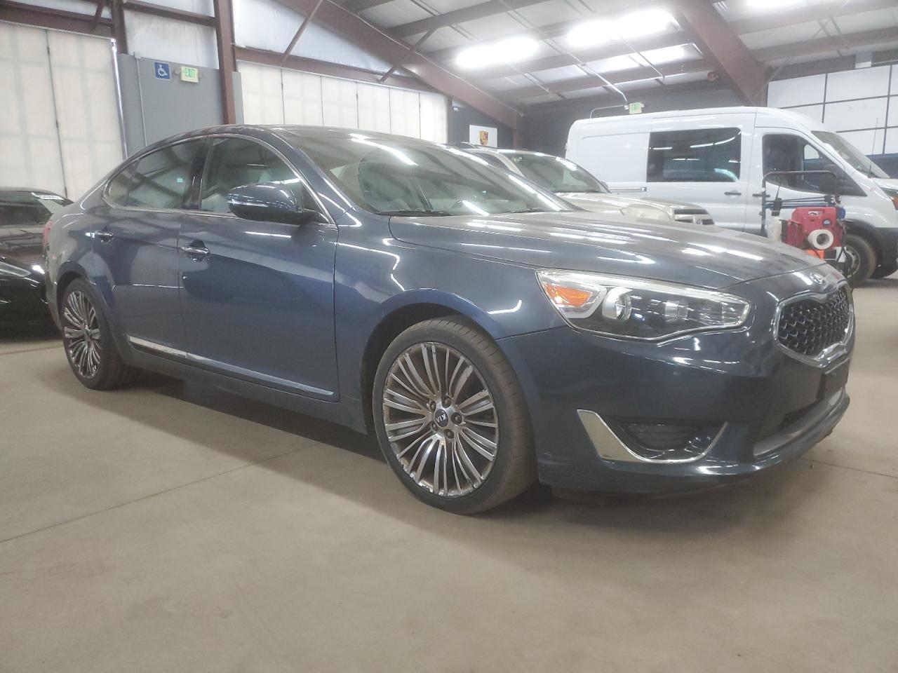 2014 Kia Cadenza Premium - Image 4