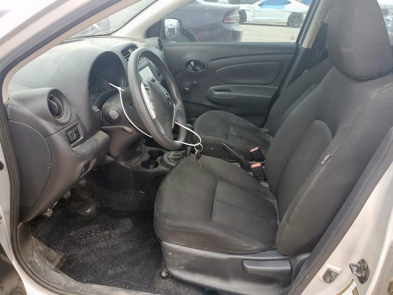 2019 Nissan Versa S - Фото 7