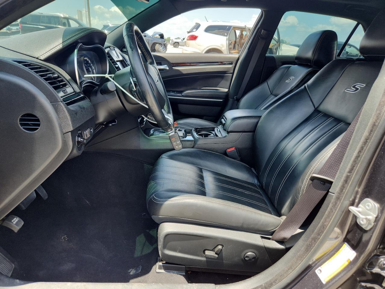2022 Chrysler 300 S - Image 7