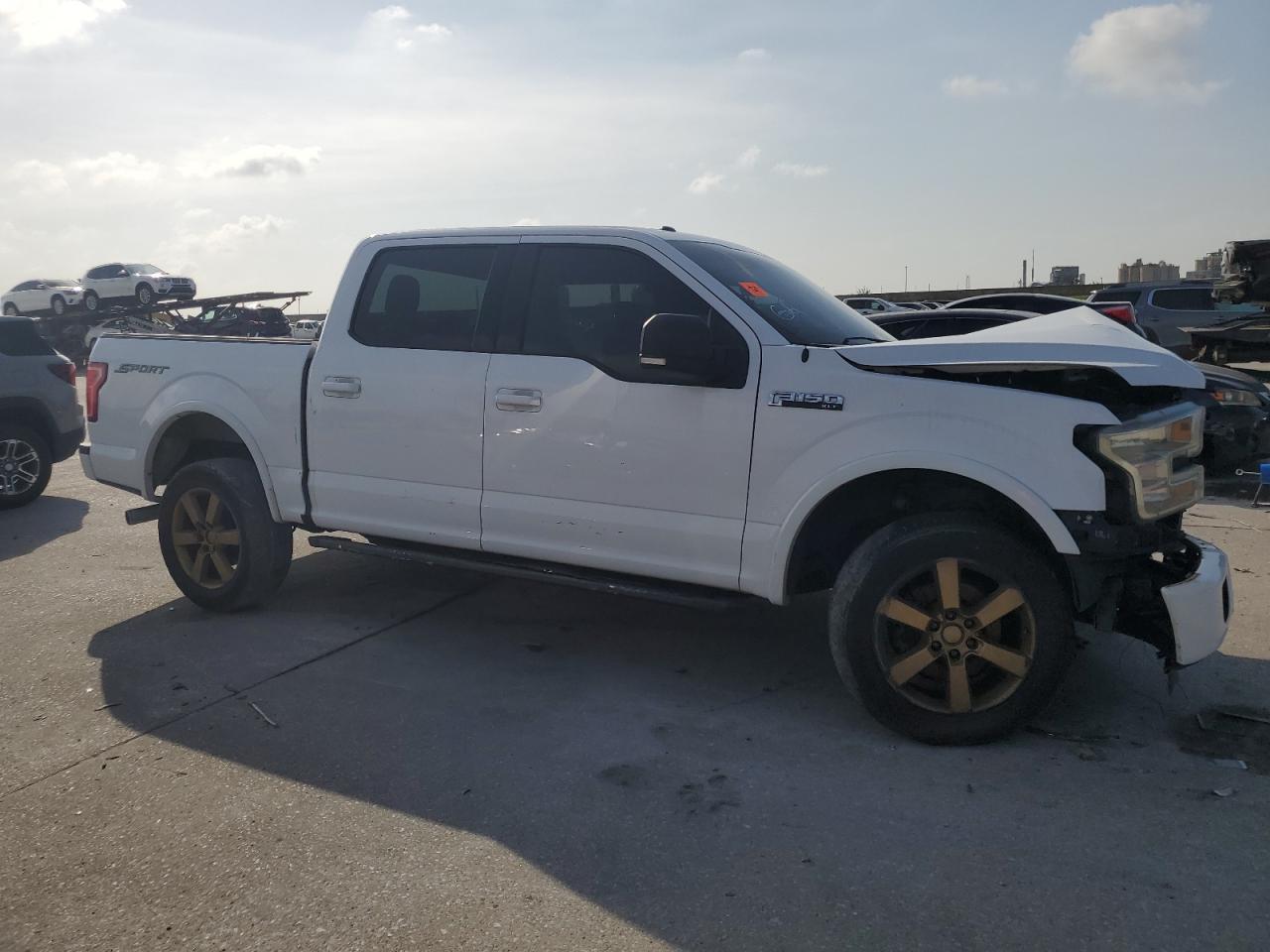 2015 Ford F150 Supercrew - Фото 4