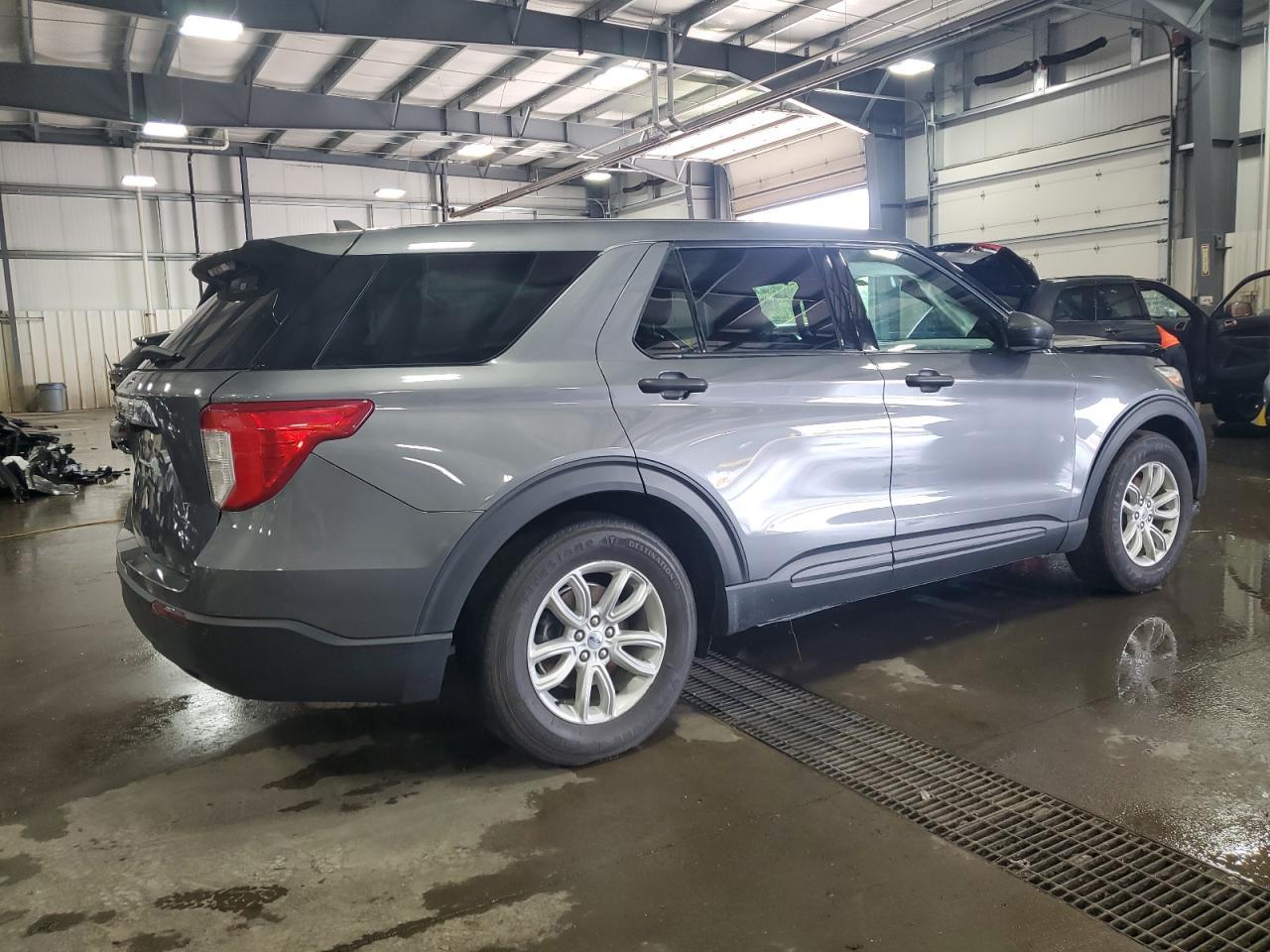 2021 Ford Explorer - Фото 3