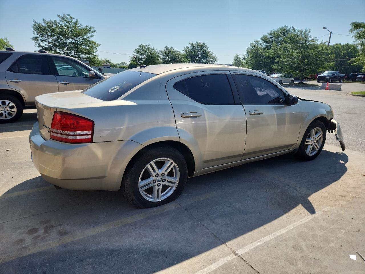 2010 Dodge Avenger Sxt - Фото 3