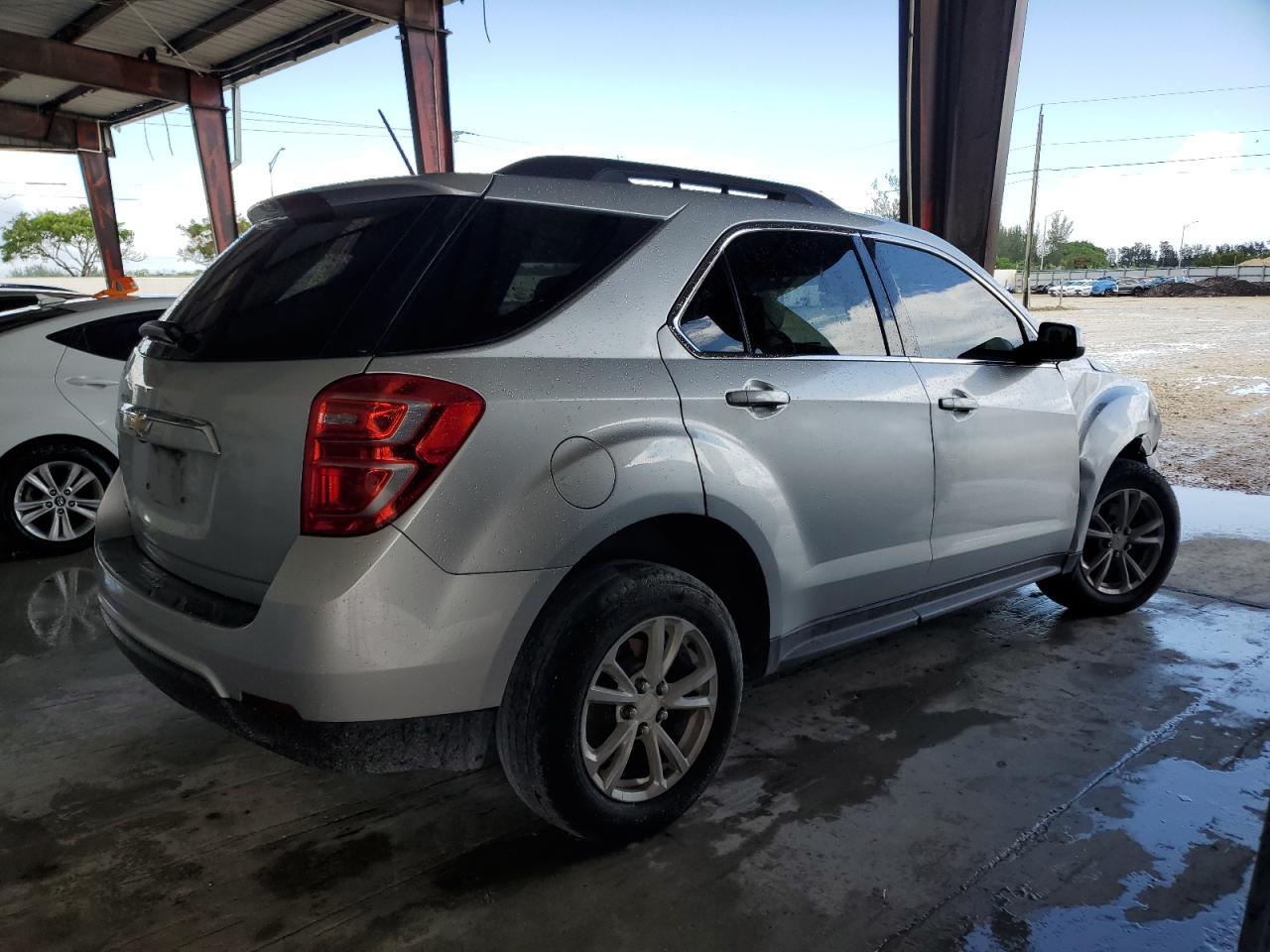 2017 Chevrolet Equinox Lt - Image 3