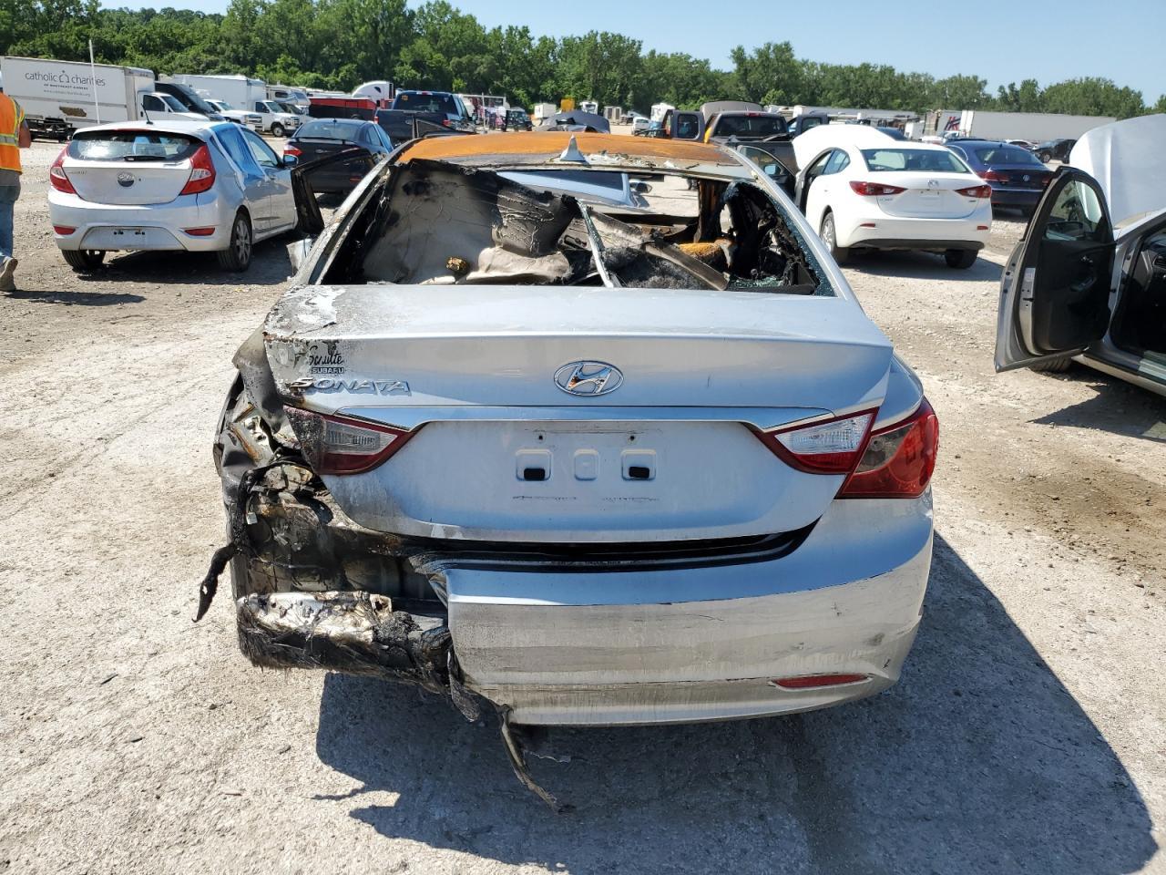 2011 Hyundai Sonata Gls - Image 6