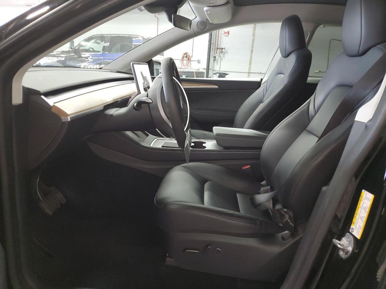 2023 Tesla Model Y - Фото 7