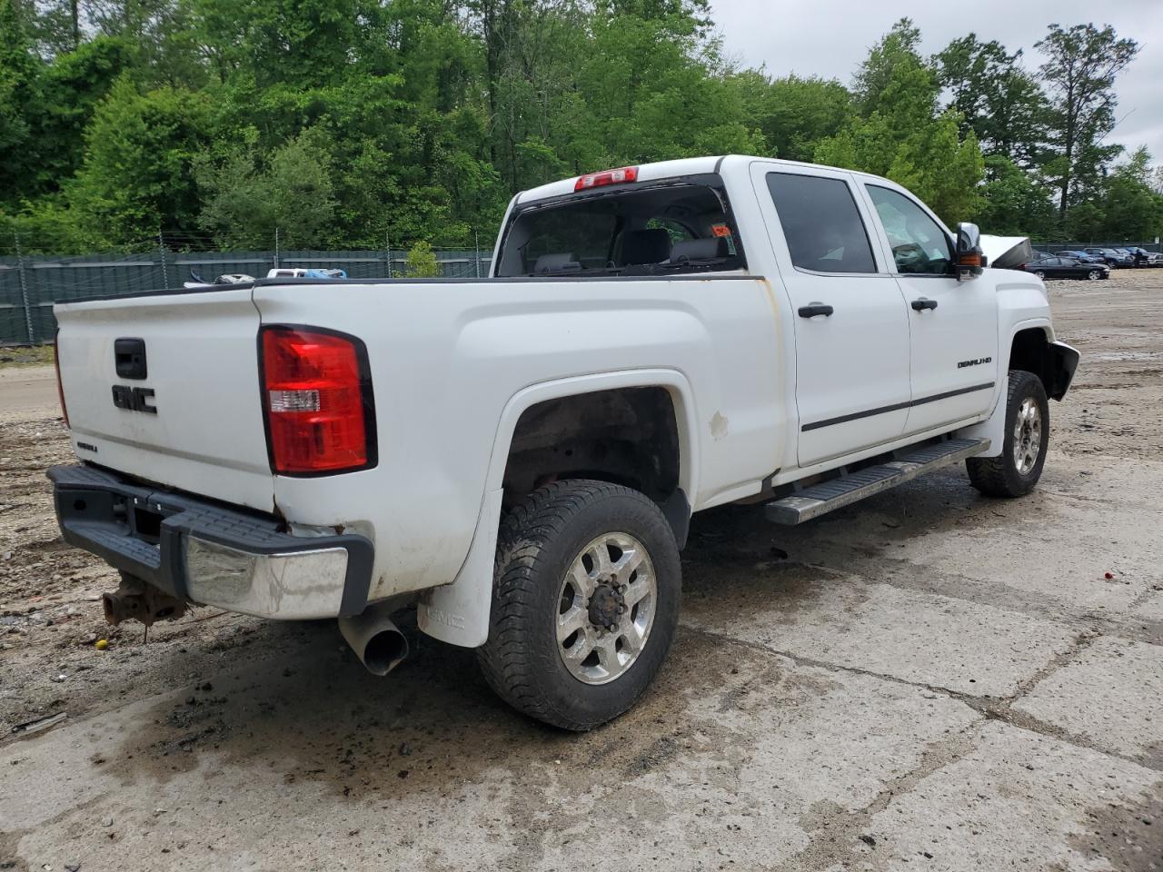 2015 GMC Sierra K2500 Denali - Фото 3