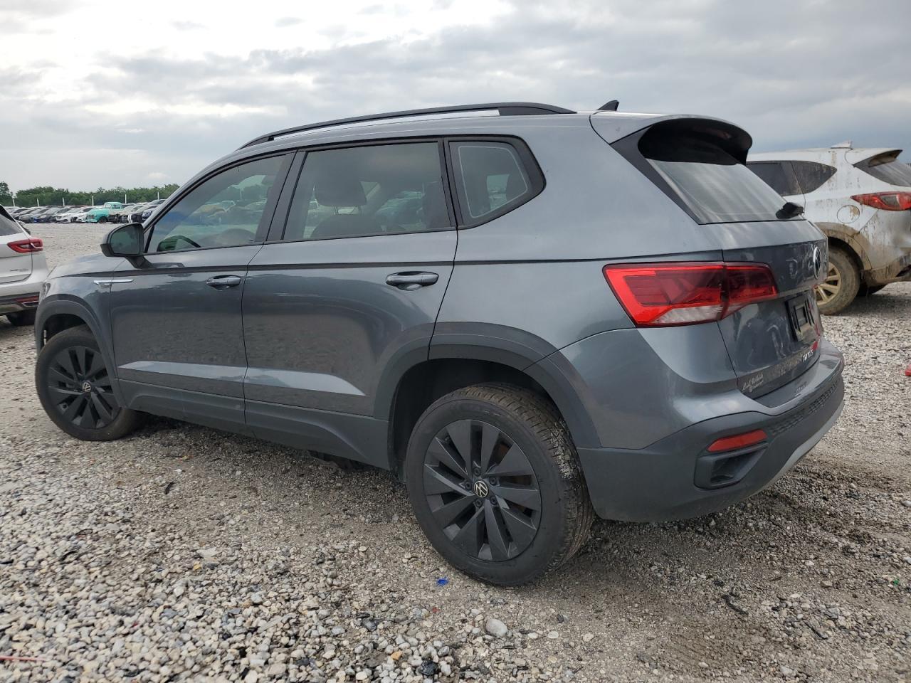 2022 Volkswagen Taos S - Фото 2