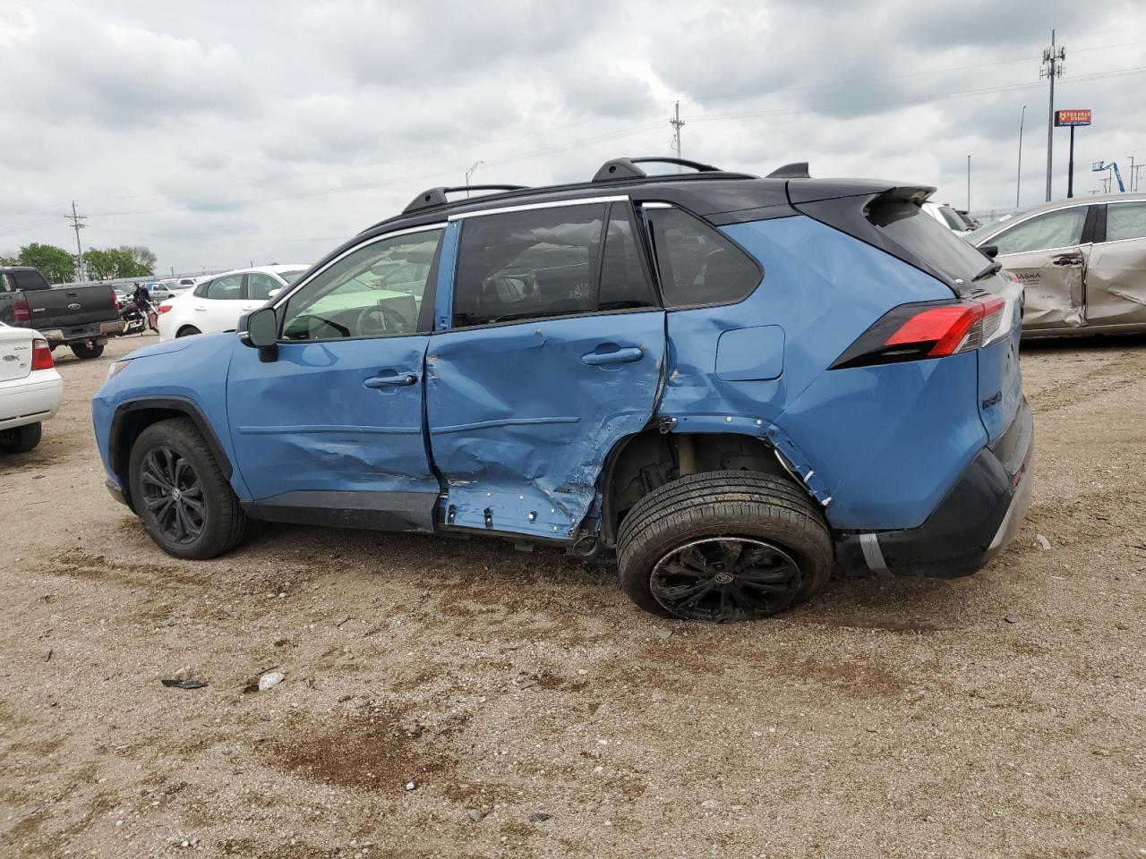 2022 Toyota Rav4 Xse - Image 2