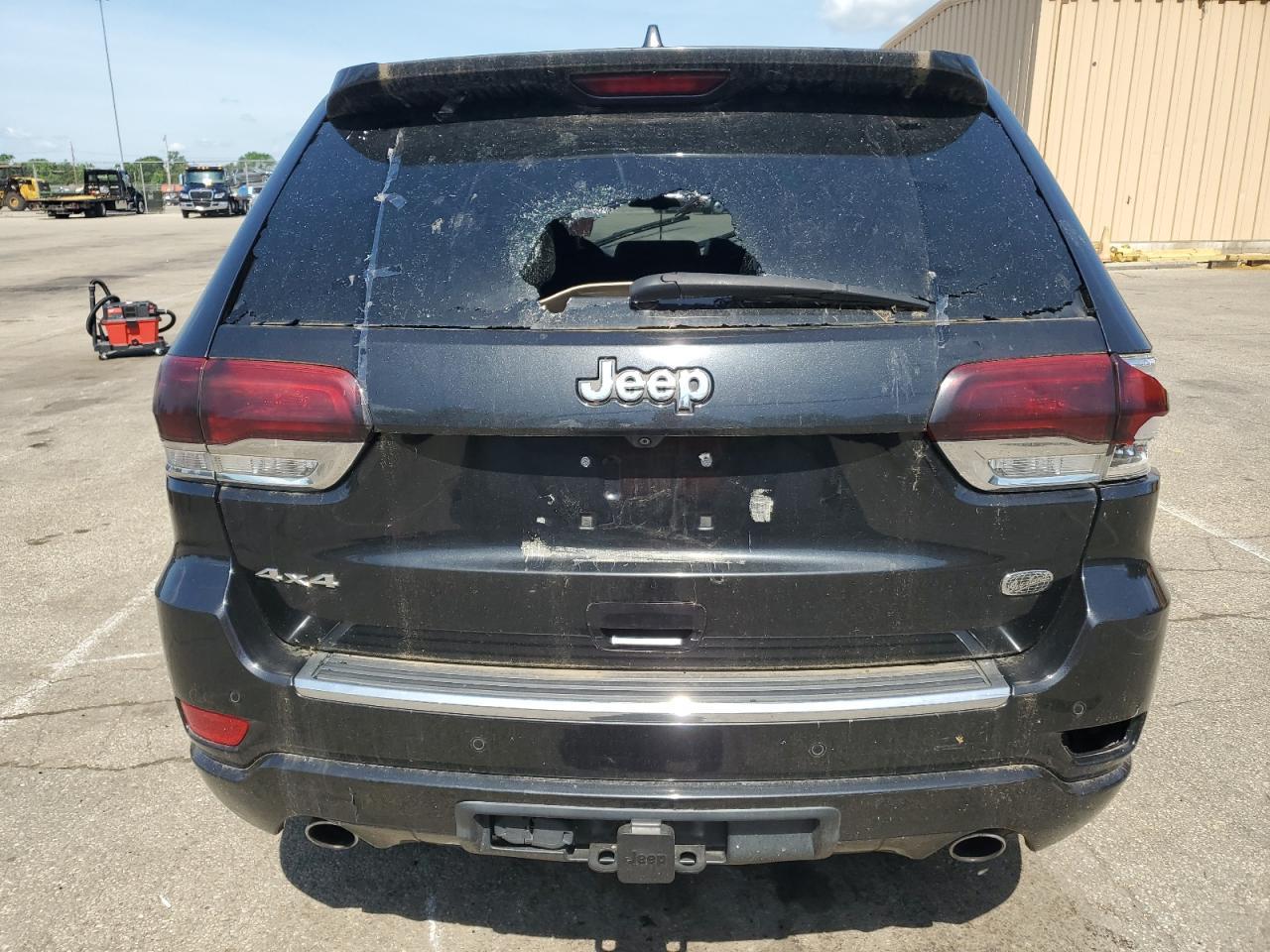 2014 Jeep Grand Cherokee Overland - Image 6