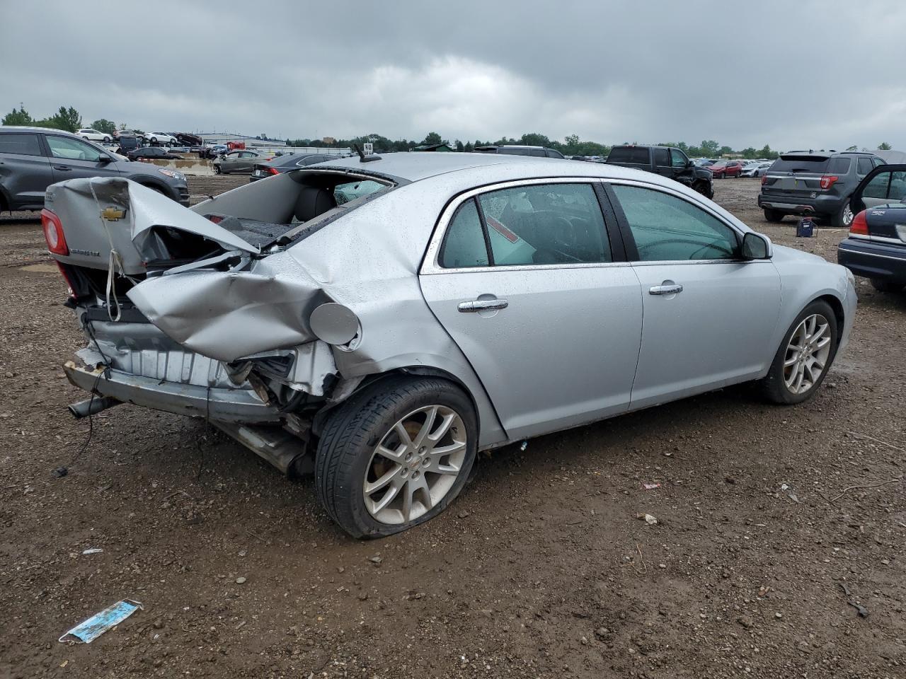 2011 Chevrolet Malibu Ltz - Image 3