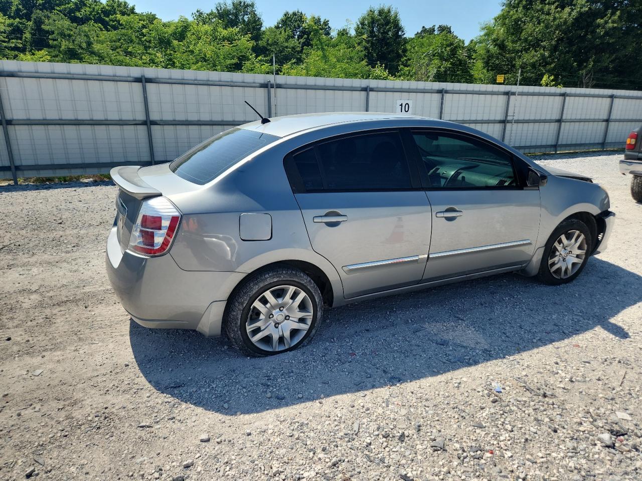 2012 Nissan Sentra 2.0 - Image 3