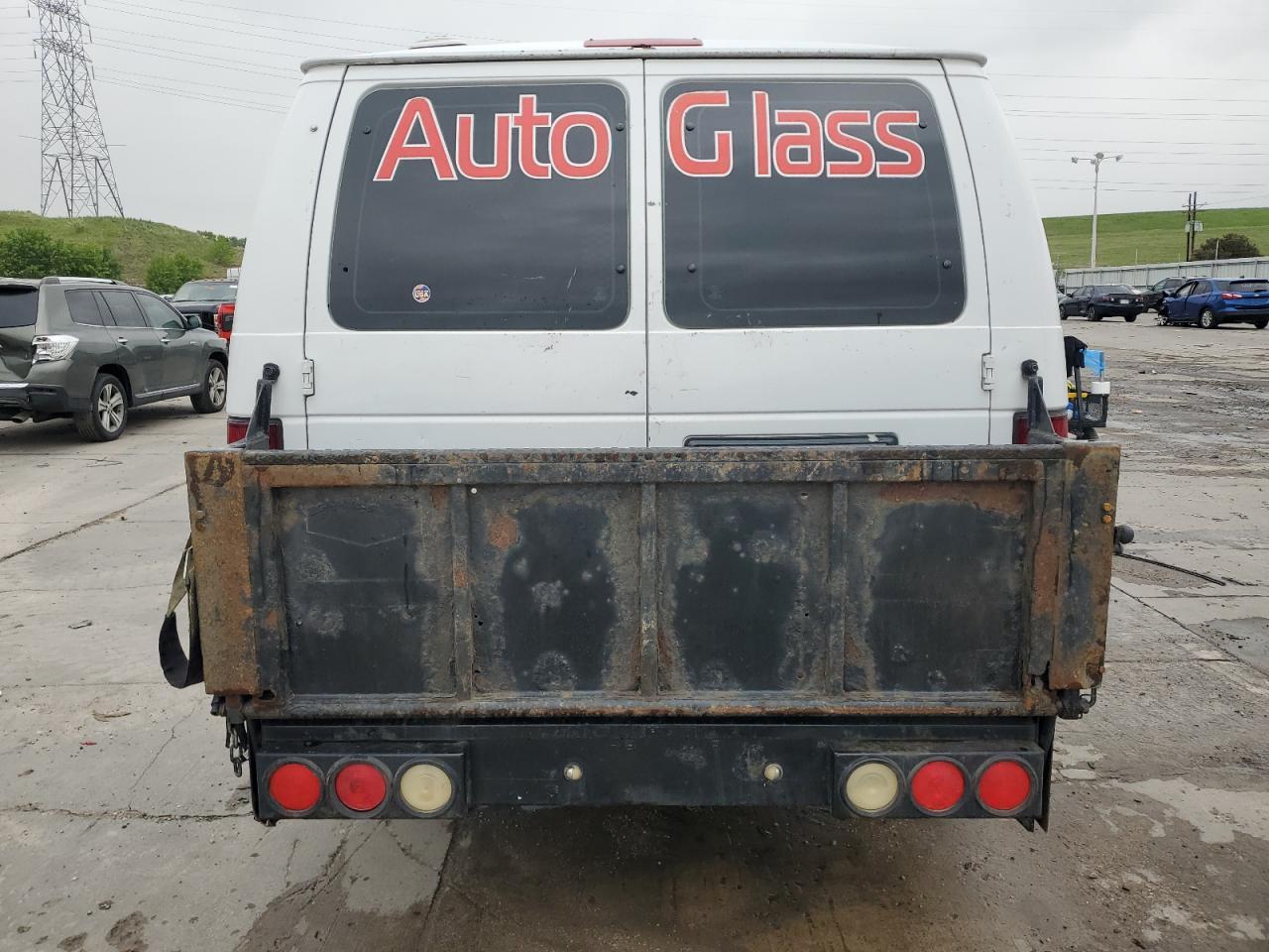 2012 Ford Econoline E350 Super Duty Van - Фото 6