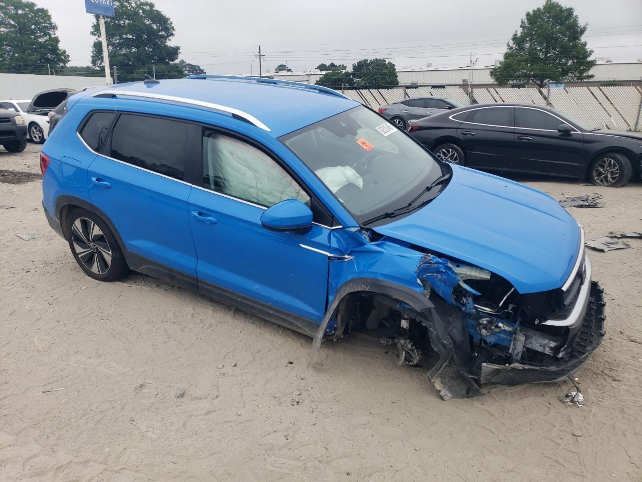 2024 Volkswagen Taos Se - Фото 4