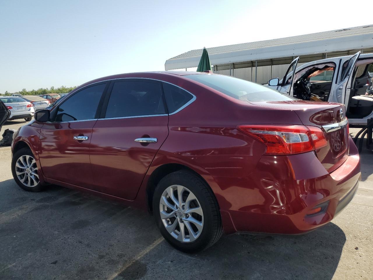 2017 Nissan Sentra S - Фото 2