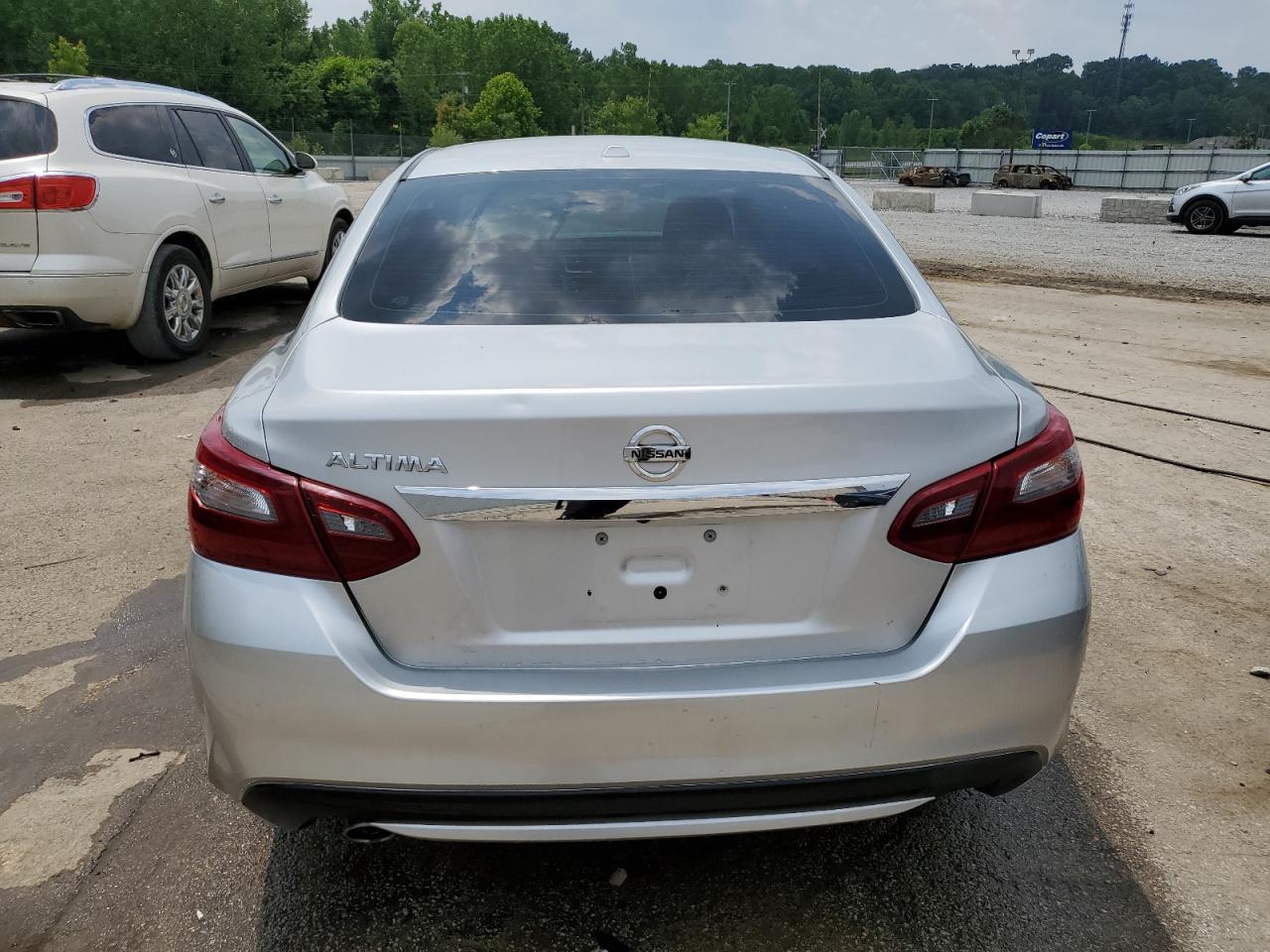 2018 Nissan Altima 2.5 - Image 6