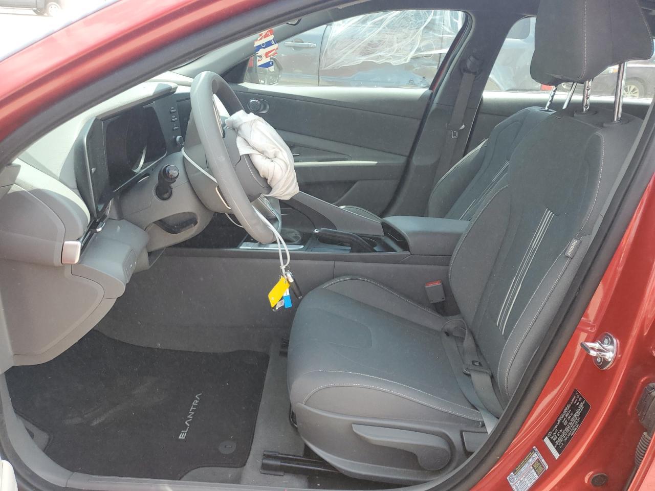 2023 Hyundai Elantra Sel - Фото 7