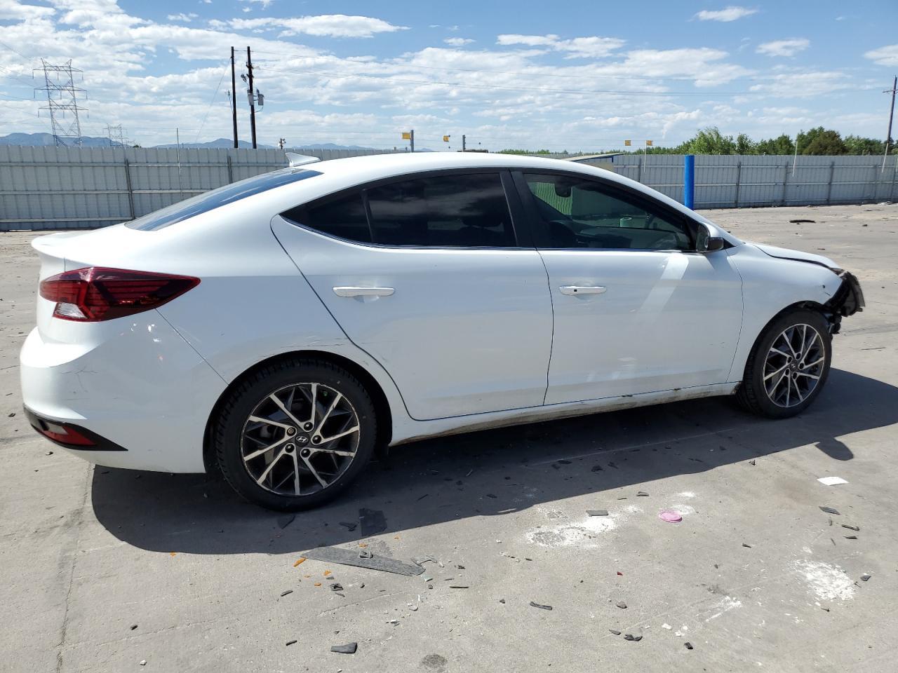 2020 Hyundai Elantra Sel - Image 3