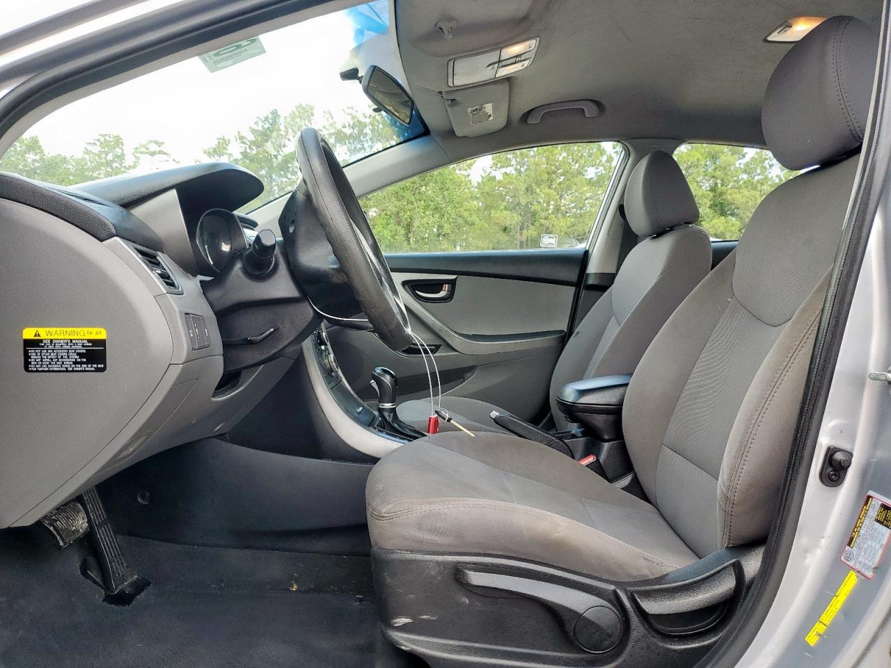 2016 Hyundai Elantra Se - Фото 7