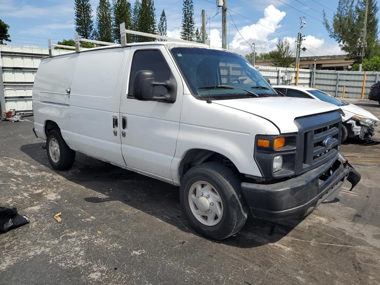 2008 Ford Econoline E250 Van - Image 4