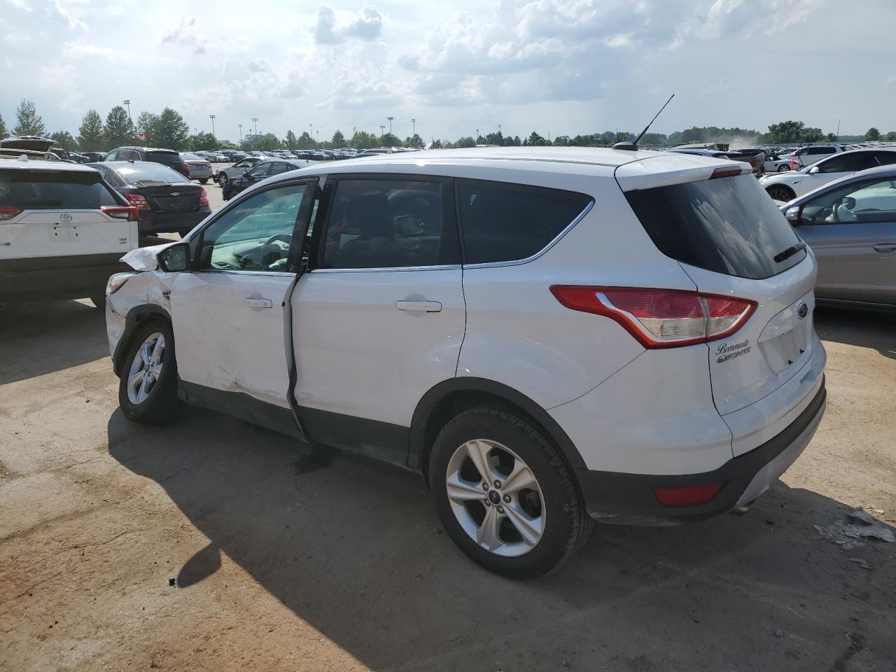 2013 Ford Escape Se - Фото 2