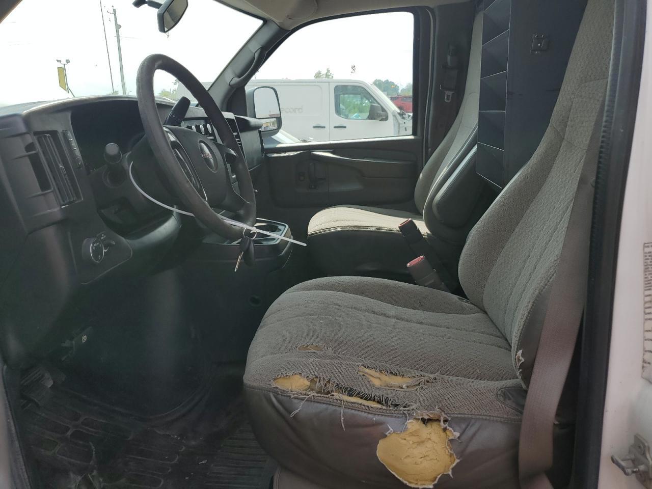 2012 GMC Savana G3500 - Image 7