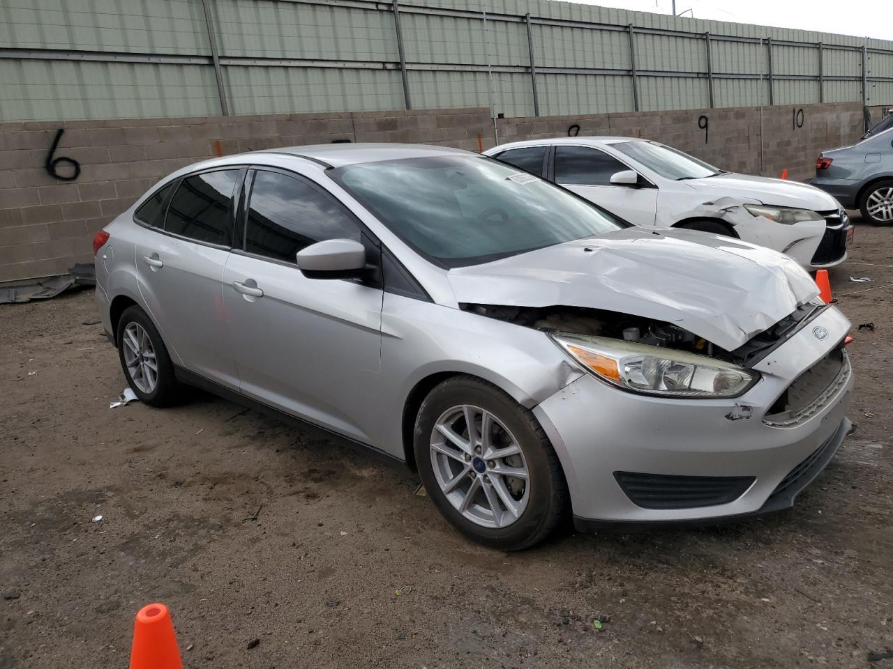 2018 Ford Focus Se - Image 4