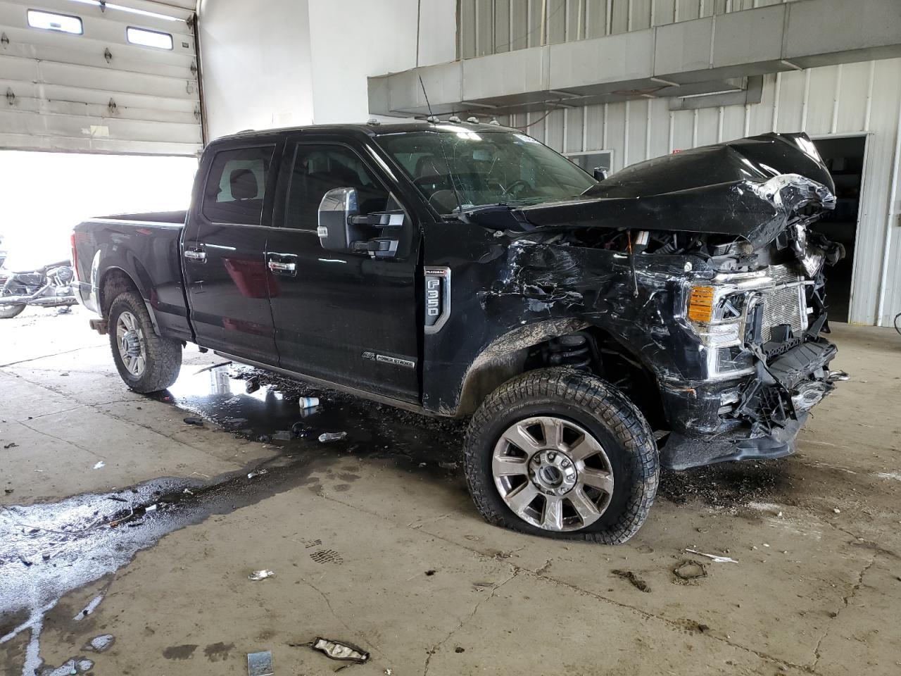 2022 Ford F350 Super Duty - Фото 4