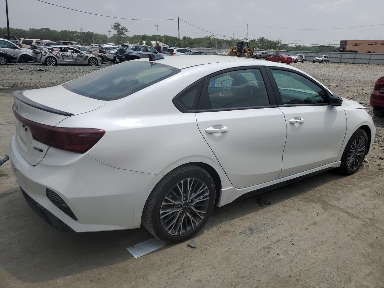 2024 Kia Forte Gt Line - Image 3