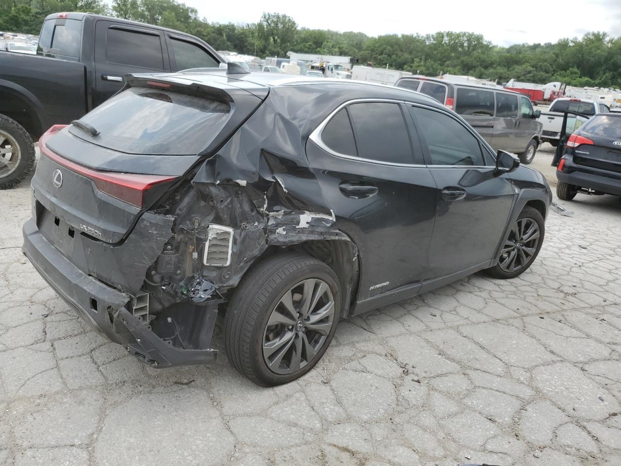 2020 Lexus Ux 250H - Фото 3