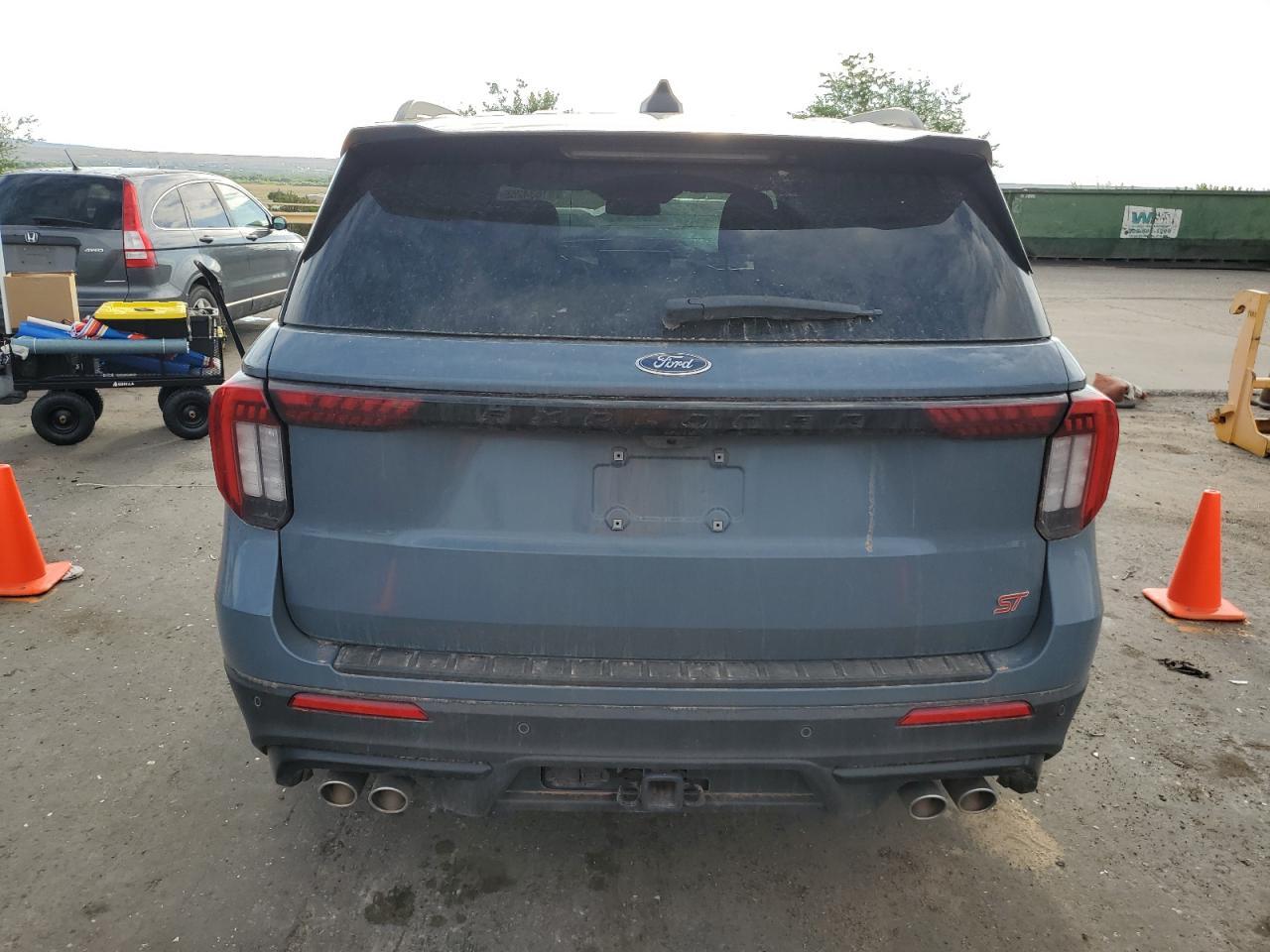 2025 Ford Explorer St - Фото 6