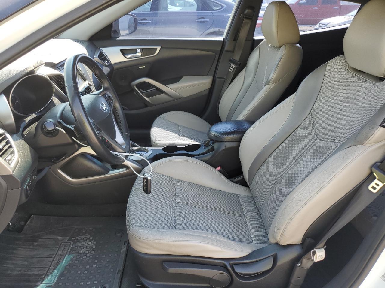 2013 Hyundai Veloster - Фото 7