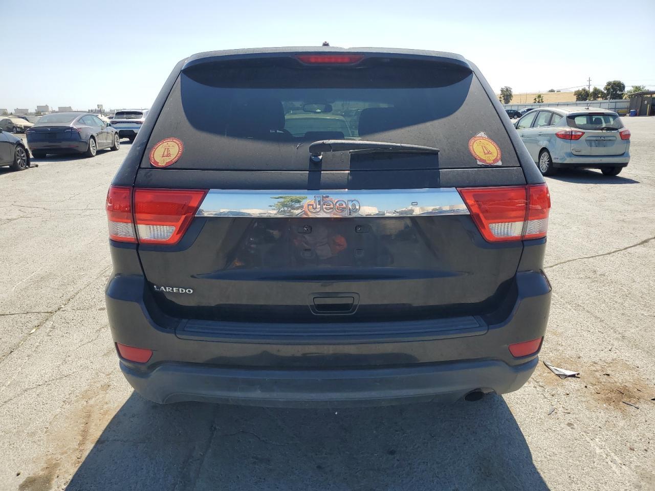 2013 Jeep Grand Cherokee Laredo - Image 6