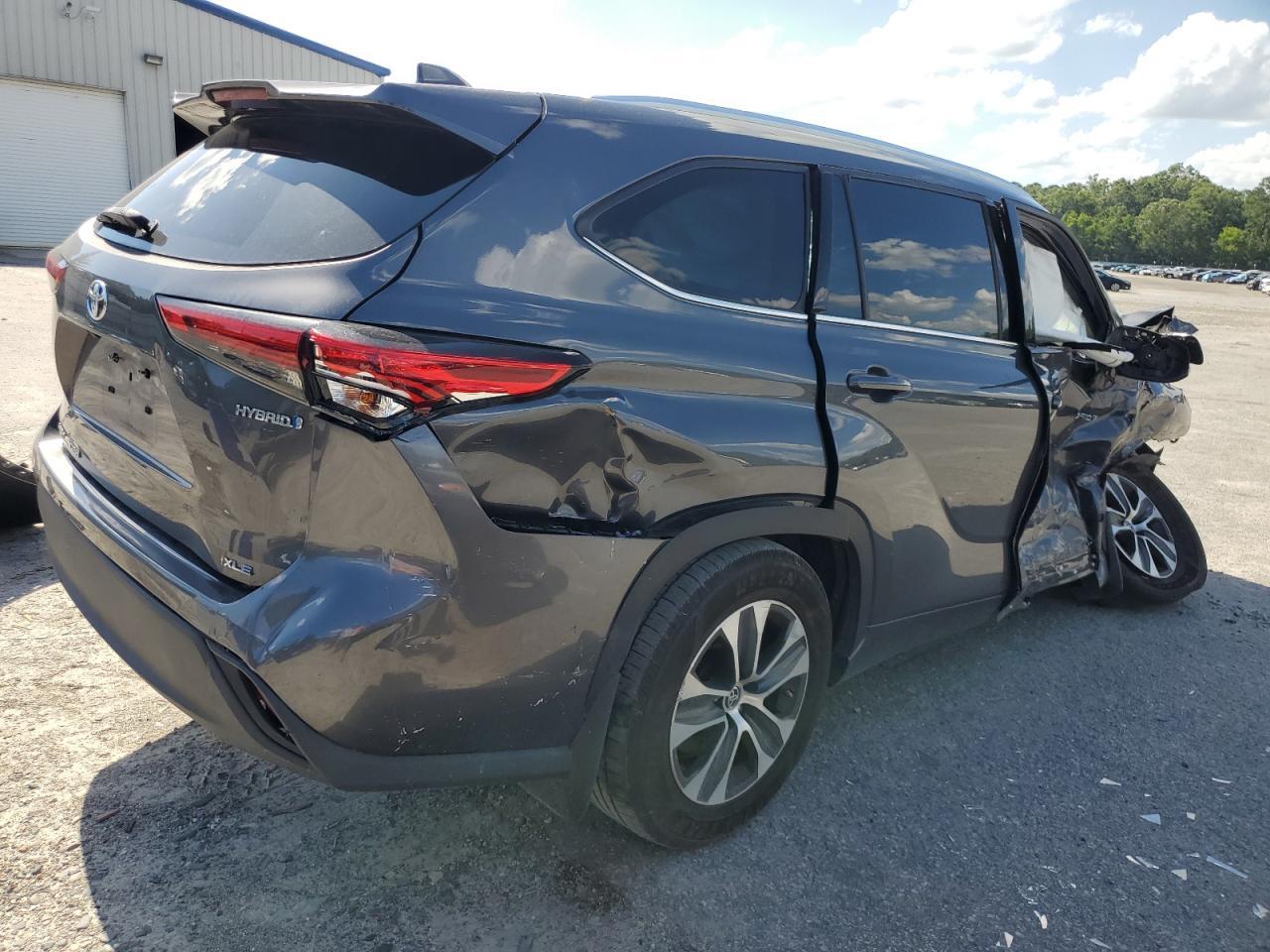 2020 Toyota Highlander Hybrid Xle - Фото 3