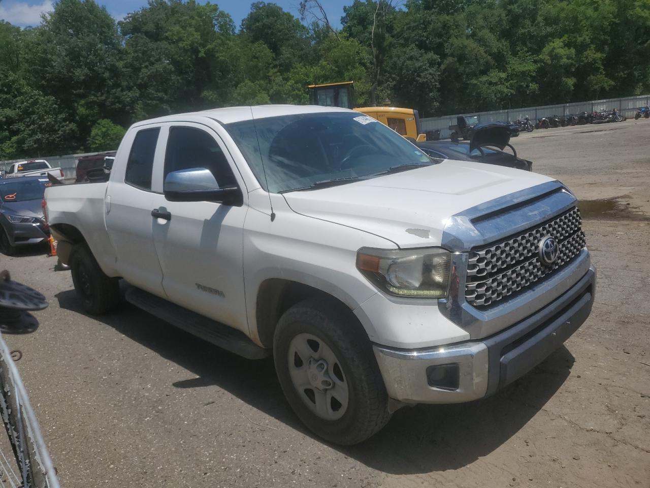 2018 Toyota Tundra Double Cab Sr - Image 4