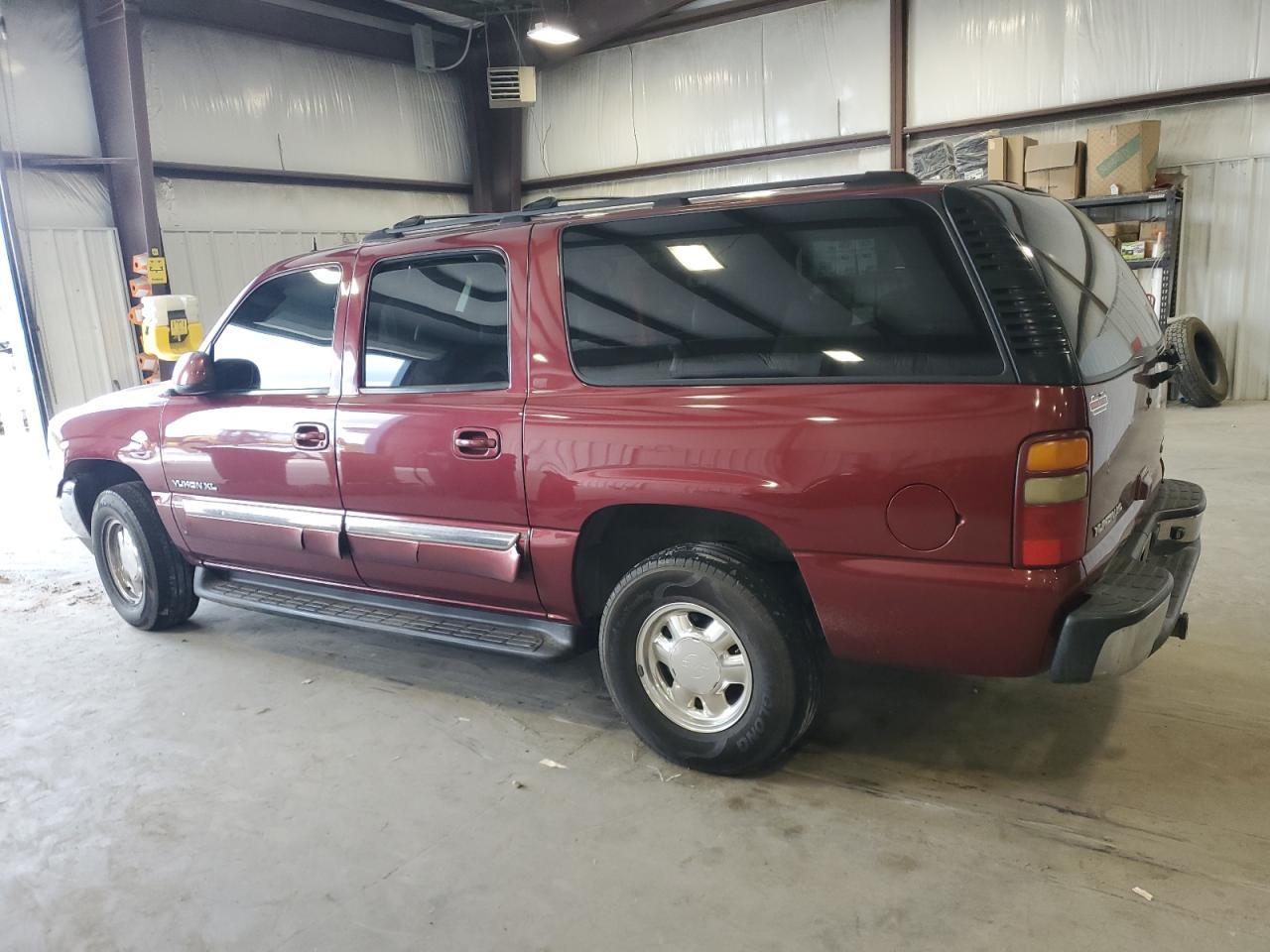 2003 GMC Yukon Xl C1500 - Image 2