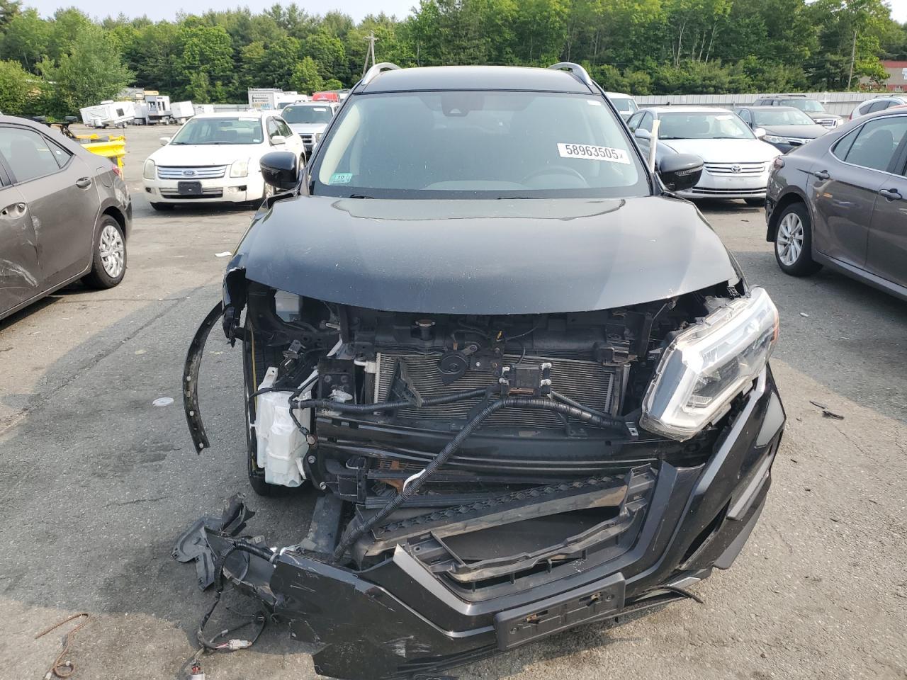 2019 Nissan Rogue S - Image 5