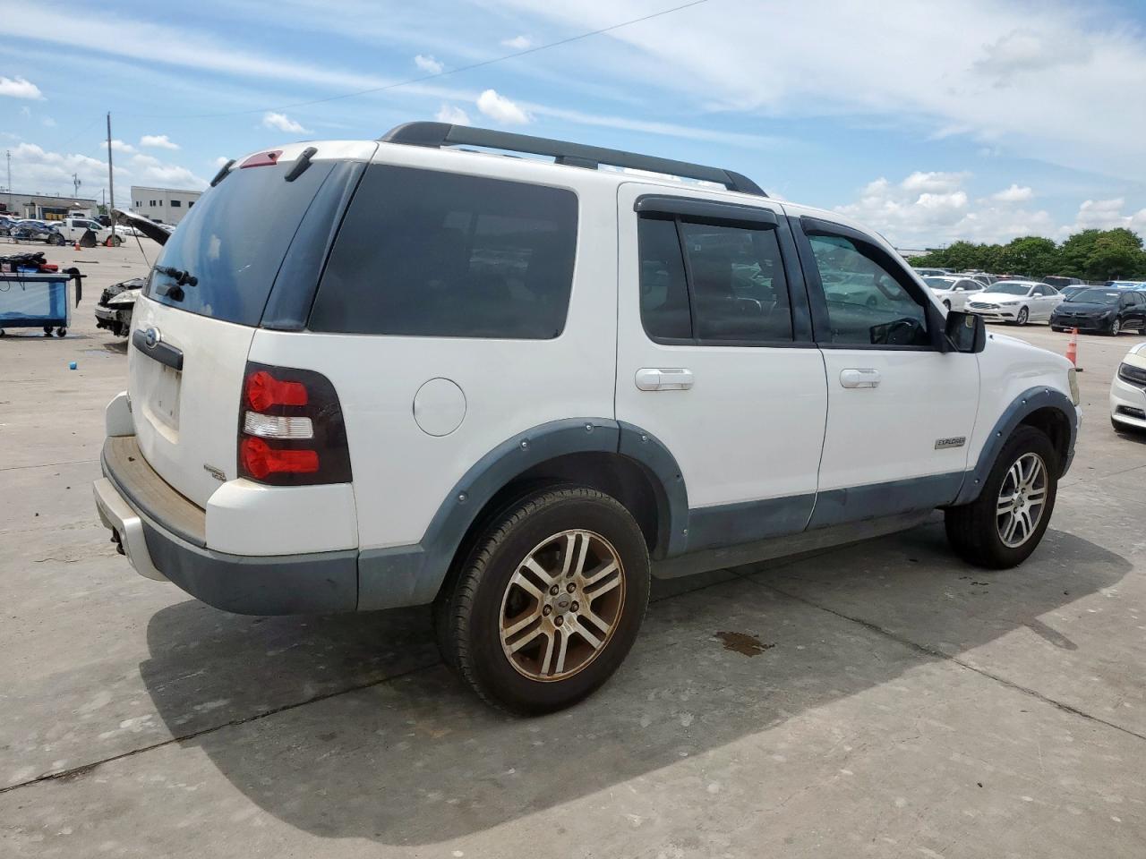 2007 Ford Explorer Xlt - Image 3