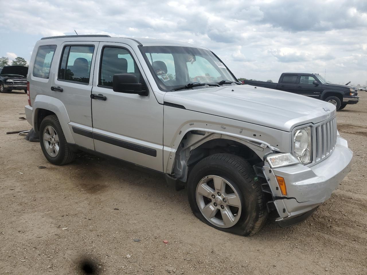 2012 Jeep Liberty Sport - Фото 4