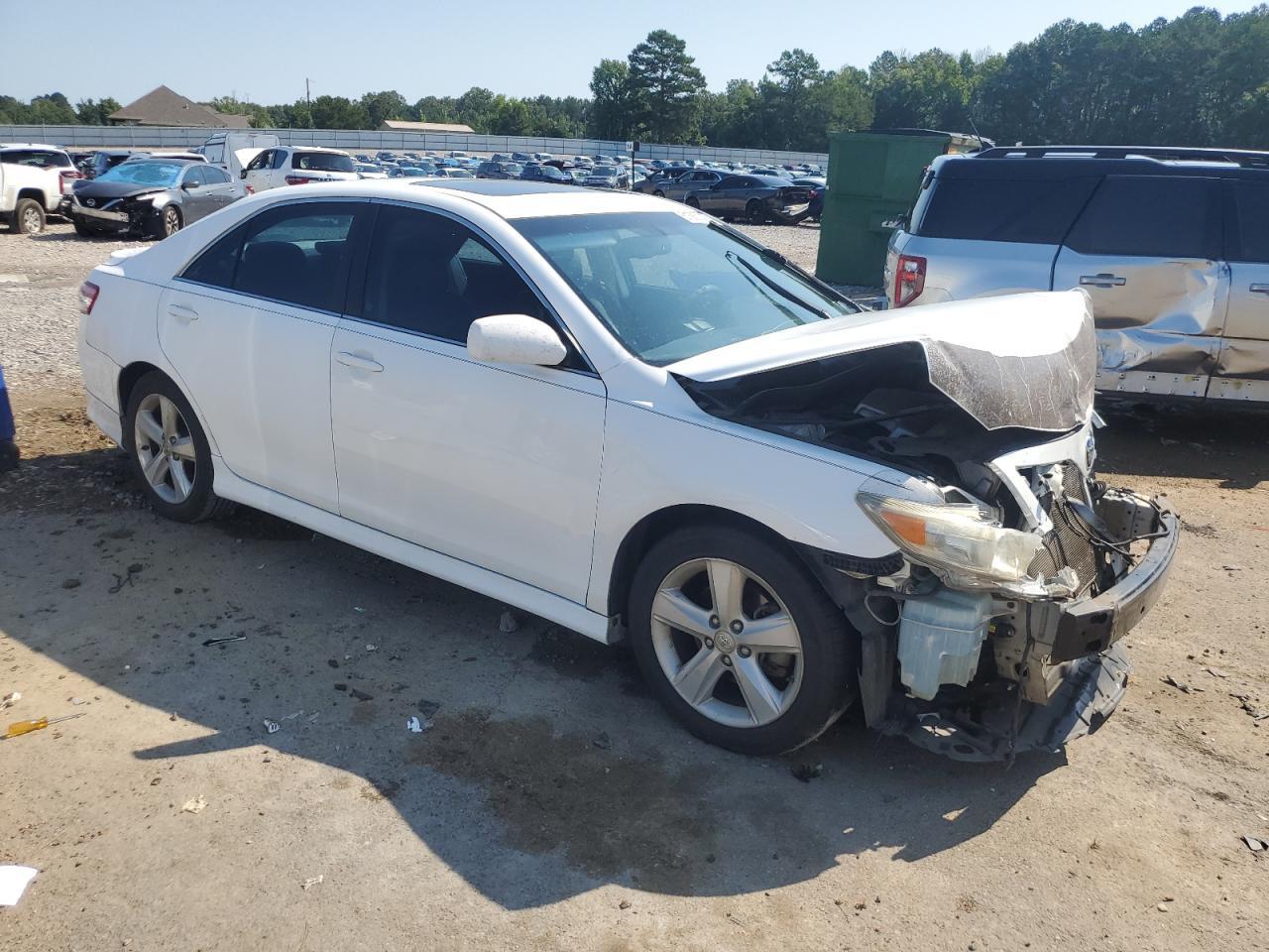 2011 Toyota Camry Se - Фото 4