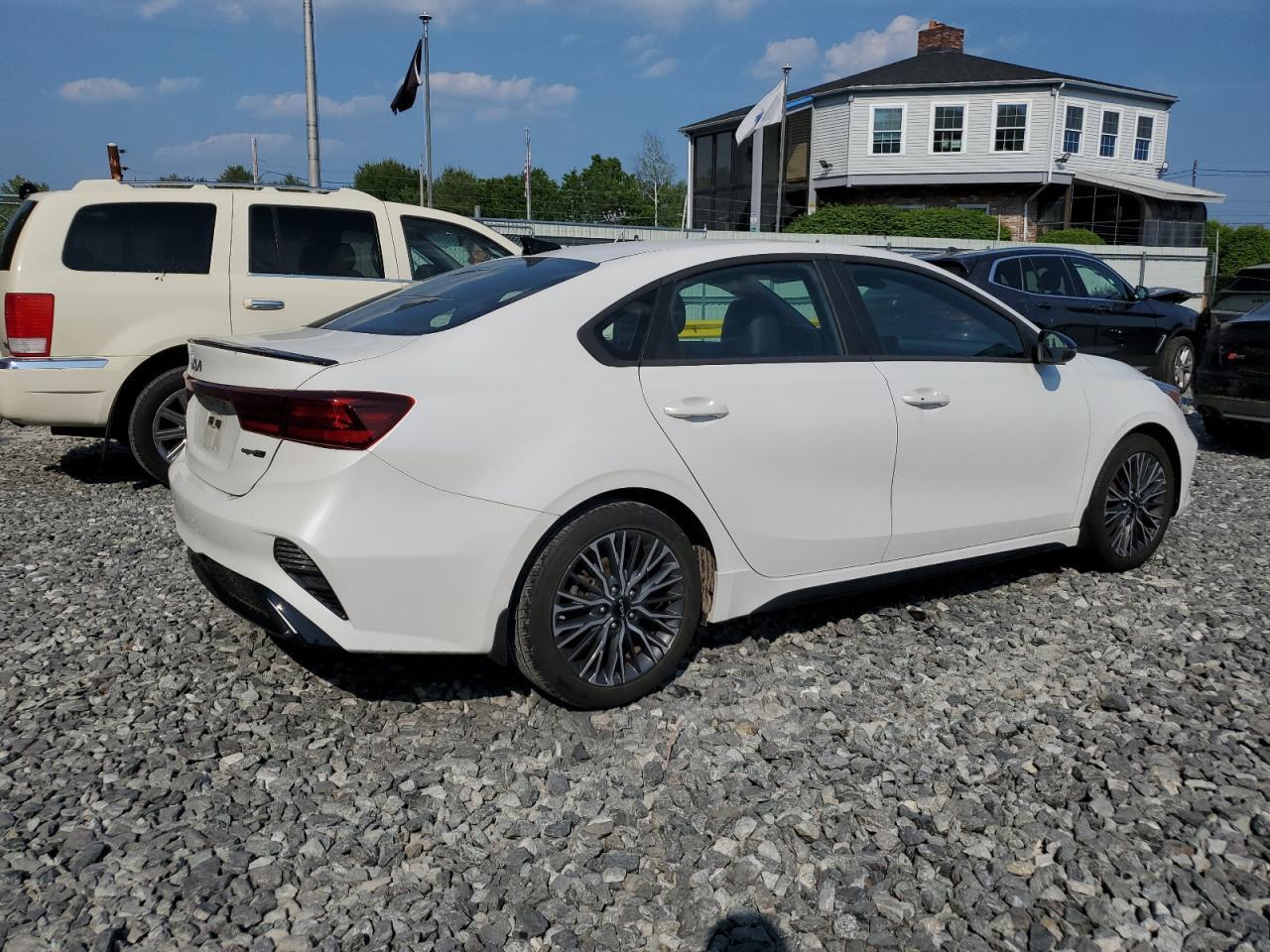 2023 Kia Forte Gt Line - Фото 3
