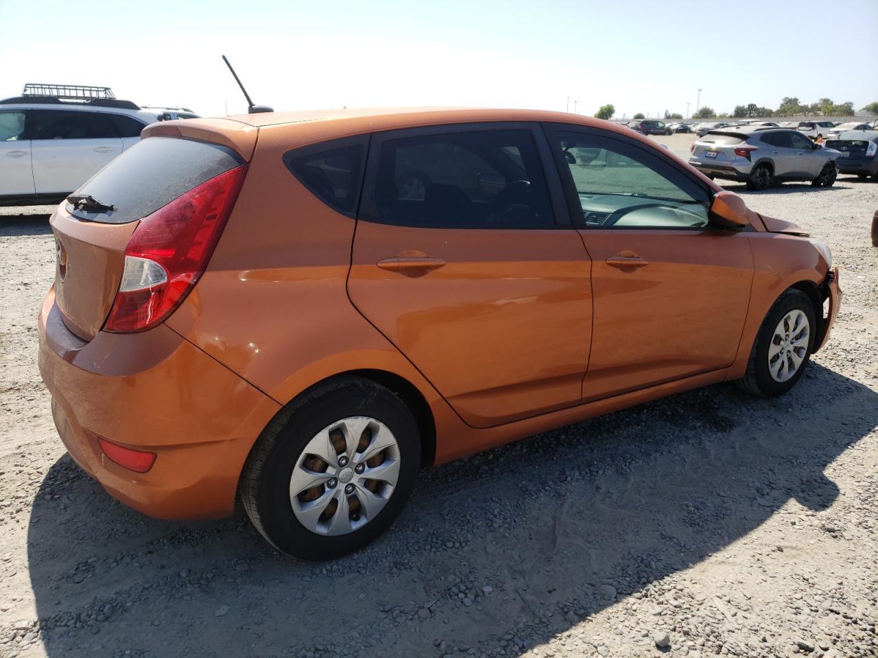 2017 Hyundai Accent Se - Фото 3
