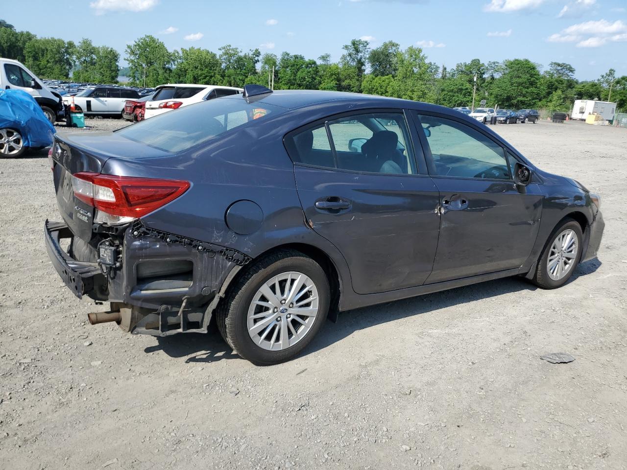 2017 Subaru Impreza Premium Plus - Фото 3