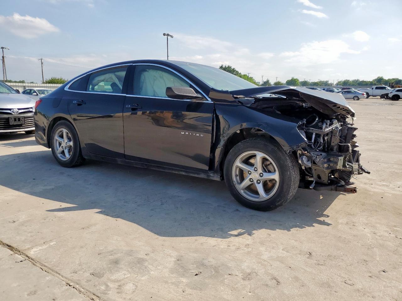 2018 Chevrolet Malibu Ls - Image 4