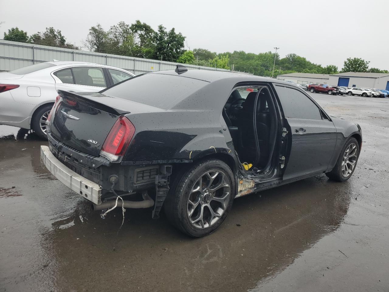 2018 Chrysler 300 S - Фото 3