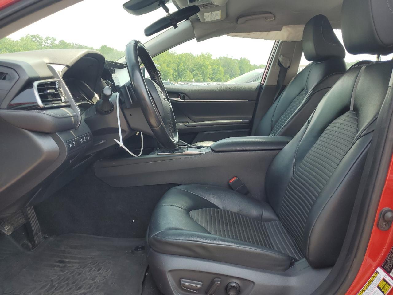 2021 Toyota Camry Se - Фото 7