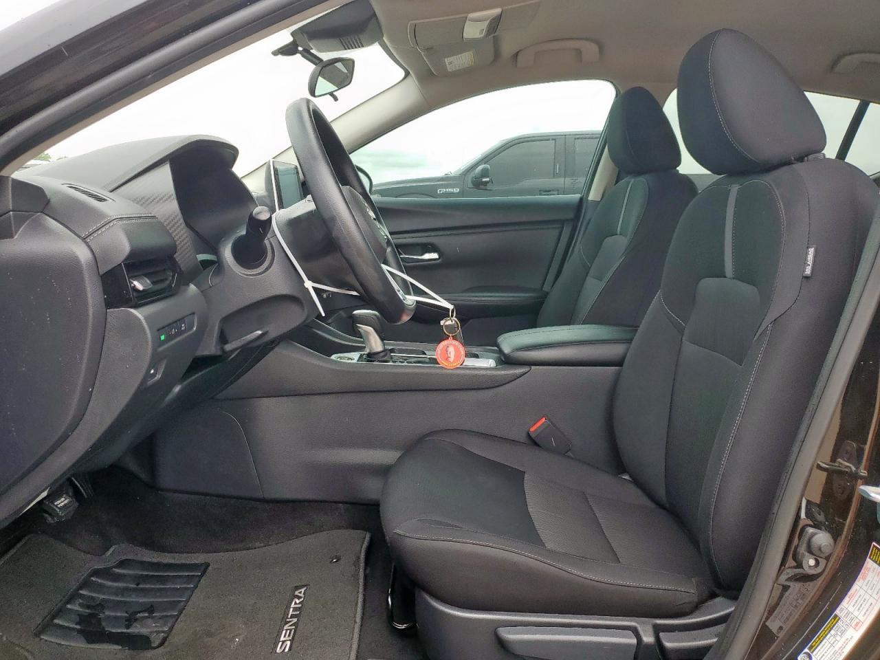 2025 Nissan Sentra Sv - Фото 7