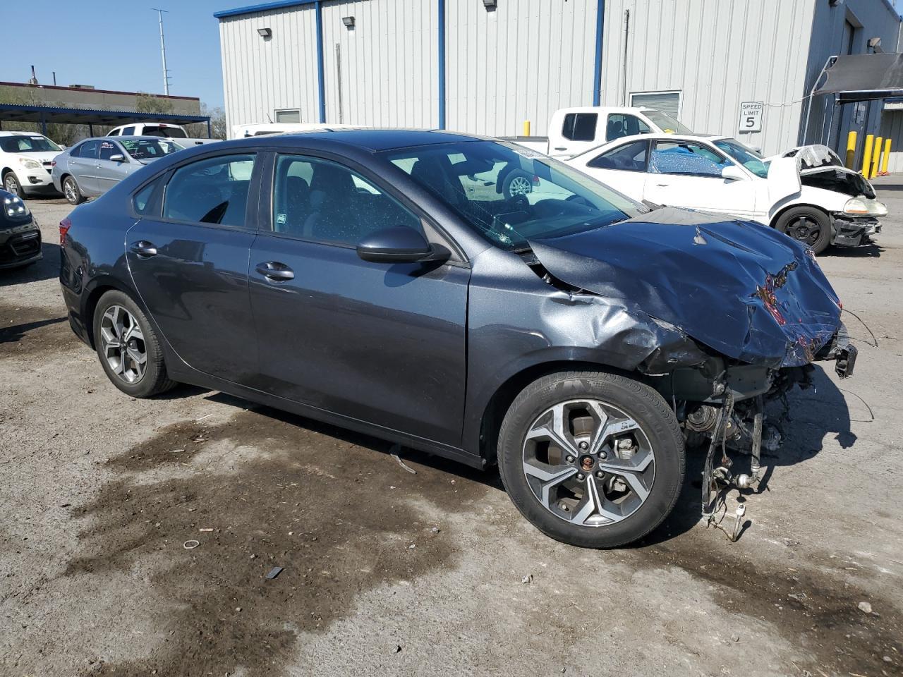 2021 Kia Forte Fe - Фото 4