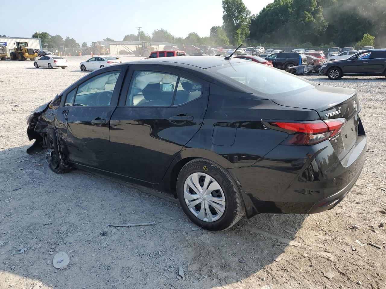 2024 Nissan Versa S - Фото 2