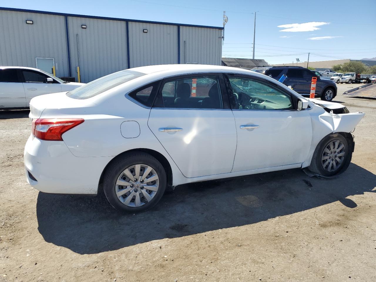 2018 Nissan Sentra S - Фото 3